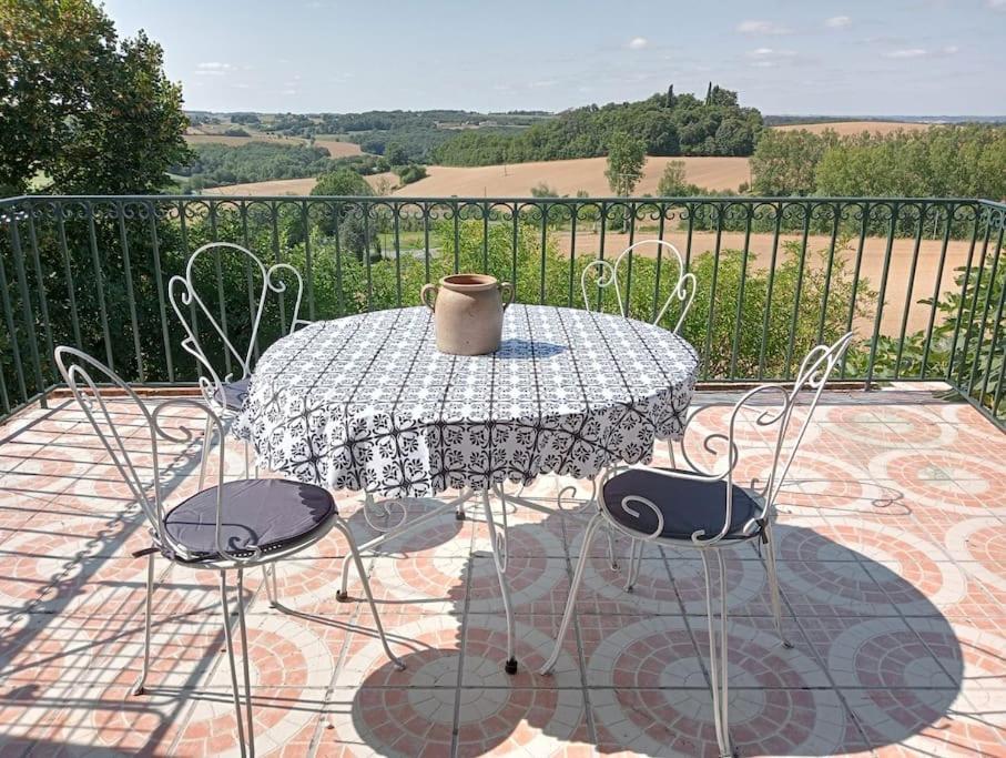 Maison De Village Avec Superbe Vue Cuq  외부 사진